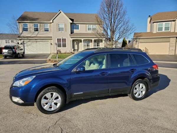 2011 Subaru Outback Premium AWD - Great Condition / Timing Belt Done... for sale in Carol Stream, IL – photo 2