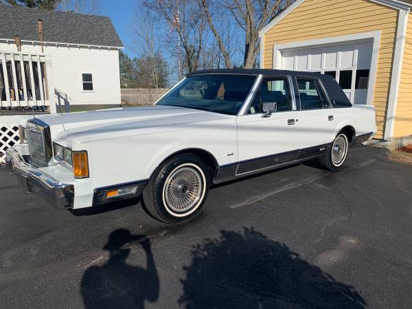 1989 Lincoln town car for sale in Newburyport, MA – photo 2