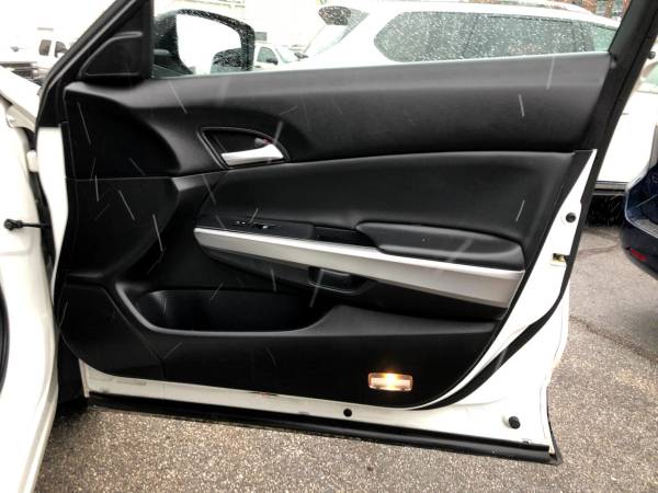2014 Honda Crosstour 2WD I4 5dr EX Wagon - - by for sale in Cleveland, OH – photo 24