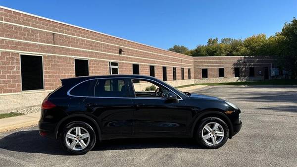2011 Porsche Cayenne S: LOW Miles ALL Wheel Drive Blk/Blk for sale in Madison, WI – photo 5