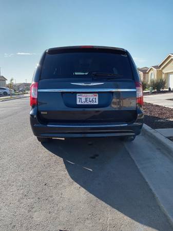2015 Chrysler town and country minivan low miles runs excellent for sale in Merced, CA – photo 4