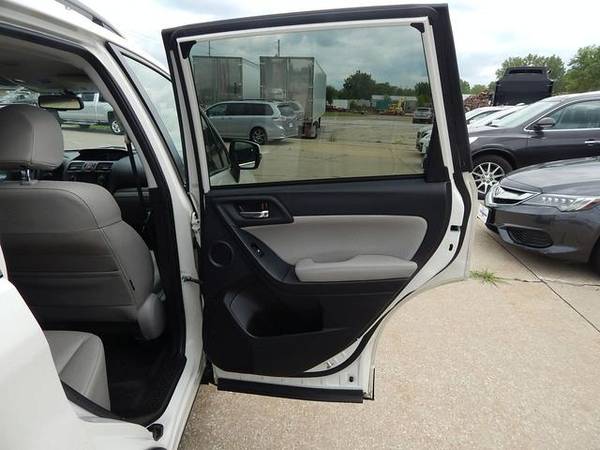 2015 Subaru Forester 2 5i Touring - - by dealer for sale in Johnston, IA – photo 16