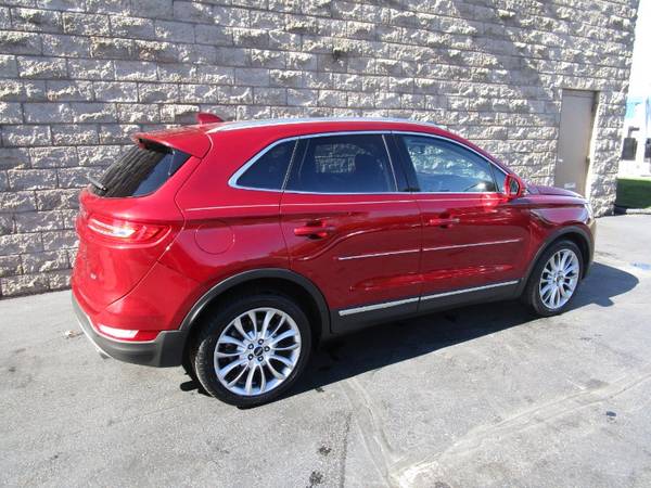 2017 Lincoln MKC Reserve FWD - - by dealer - vehicle for sale in Hales Corners, WI – photo 6