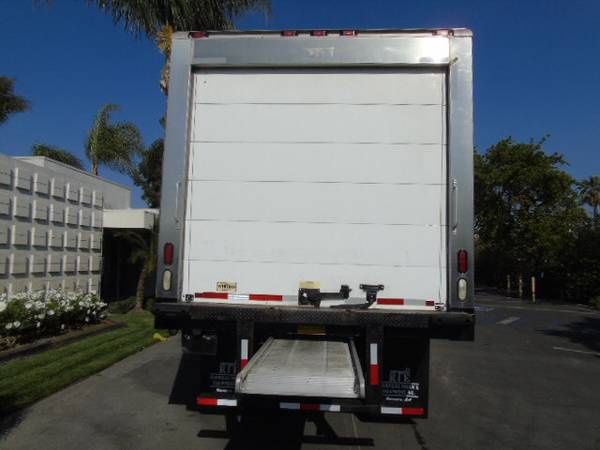 2010 International 4300 18' Reefer Box Truck CARB Compliant Low Hours! for sale in Riverside, CA – photo 5
