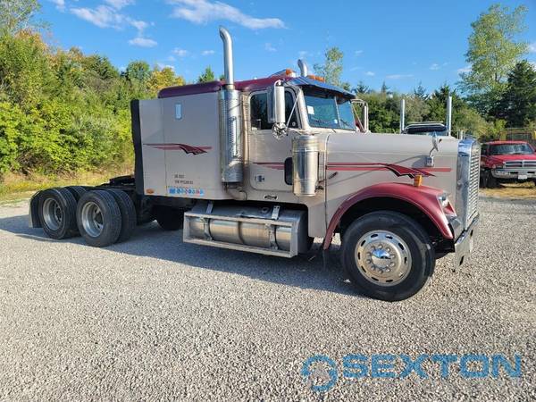 2000 Freightliner FLD120 Classic - - by dealer for sale in Columbia, MO – photo 11
