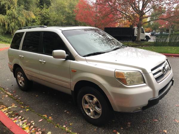 2006 Honda Pilot EX-L 4WD --Leather, Third Row, Local trade-- for sale in Kirkland, WA – photo 3