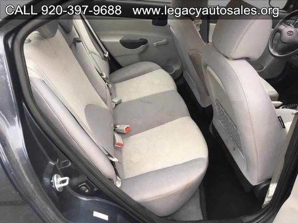 2010 HYUNDAI ACCENT GLS for sale in Jefferson, WI – photo 9