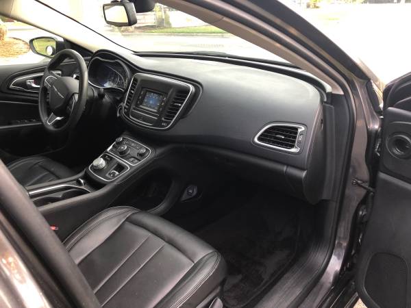 2015 Chrysler 200 Limited for sale in Lexington, SC – photo 10