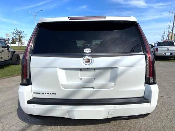 2016 Cadillac Escalade Luxury - EVERYBODY RIDES! for sale in Metairie, LA – photo 4