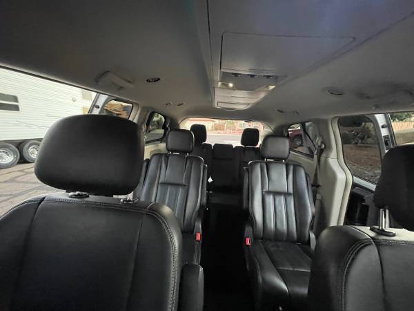 2011 Chrysler Town and Country for sale in Glendale, AZ – photo 15