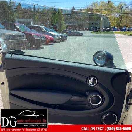 2013 MINI Cooper 6 Speed Manual GREAT on gas! - Hartford - cars & for sale in Torrington, CT – photo 19