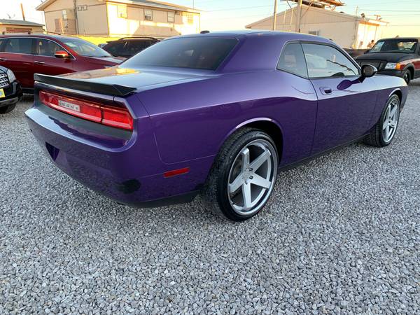 2009 DODGE CHALLENGER SE Clean title/Carfax for sale in El Paso, TX – photo 5