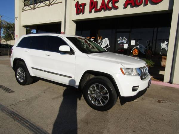 2013 Jeep Grand Cherokee RWD 4dr Laredo - cars & trucks - by dealer... for sale in Watauga (N. Fort Worth), TX – photo 3