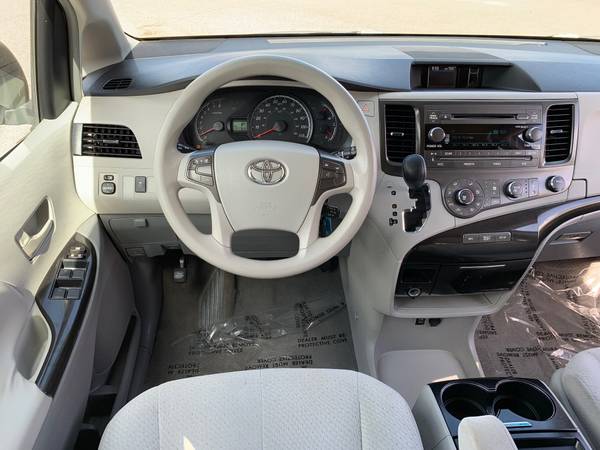 2011 TOYOTA SIENNA LE AAS -CLEAN - SEATING FOR 8 - FINANCING AVAILABLE for sale in Mesa, AZ – photo 7