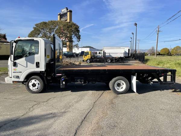 2013 ISUZU NPR HD 14 FLATBED WITH LIFTGATE CA COMPLIANT - cars & for sale in Fairfield, CA – photo 4