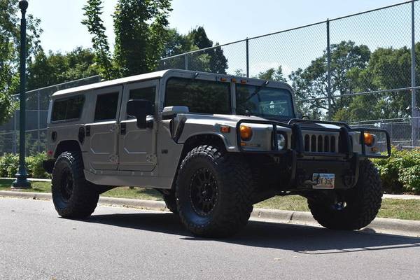 2004 HUMMER H1 WGN LUXURY for sale in Sioux Falls, SD