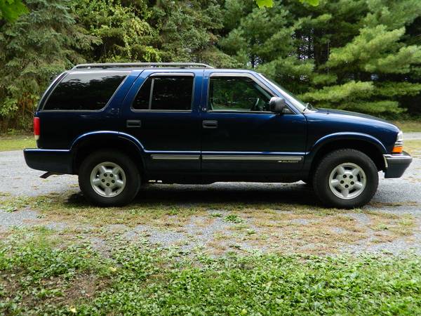 1999 Chevy Blazer S-10 for sale in New Buffalo, PA – photo 6