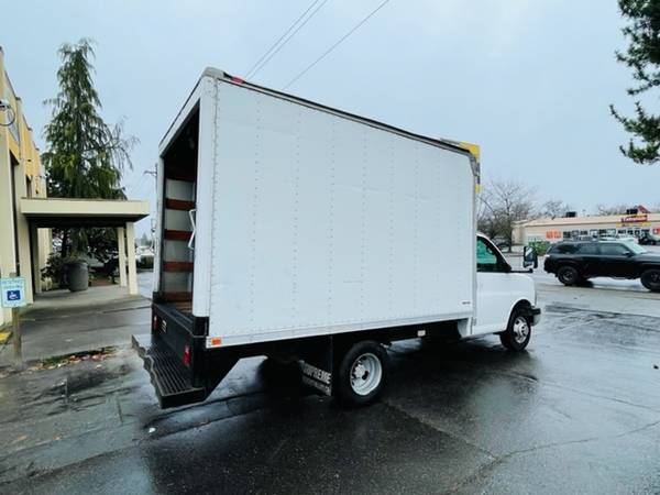 2005 Chevy Express G3500 Cutaway Dually 12 Box Truck - cars & for sale in Kent, WA – photo 3