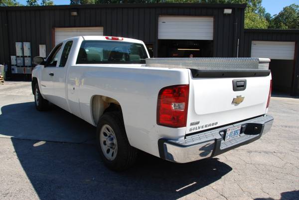 2009 Chevrolet 1500 EXT Cab, 41,000 miles white tool box 2WD - cars... for sale in Morrisville, VA – photo 9