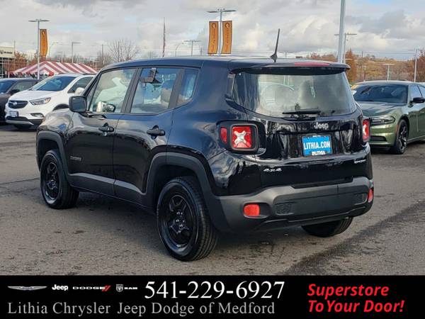 2017 Jeep Renegade Sport 4x4 - cars & trucks - by dealer - vehicle... for sale in Medford, OR – photo 4