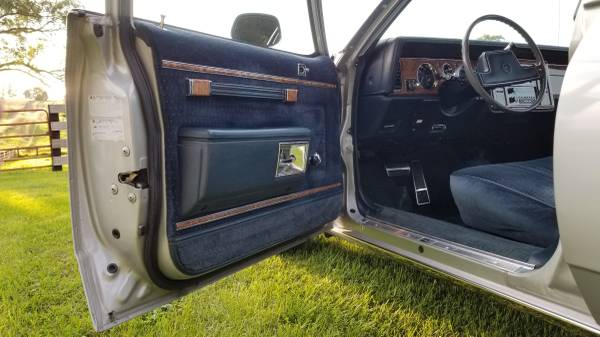 1987 Buick Lesabre Estate Wagon Original Super Clean One Owner for sale in Grinnell, WI – photo 13