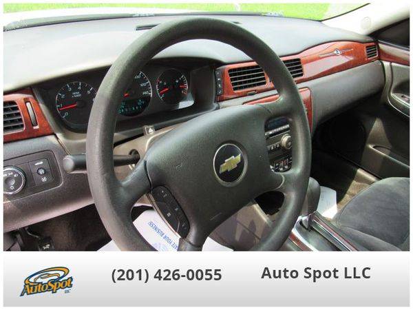 2009 Chevrolet Chevy Impala LT Sedan 4D EZ-FINANCING! for sale in Garfield, NJ – photo 10
