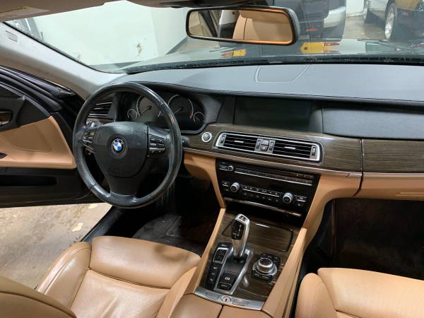 2010 BMW 750Lxi AWD Loaded Low Miles for sale in Saint Paul, MN – photo 9