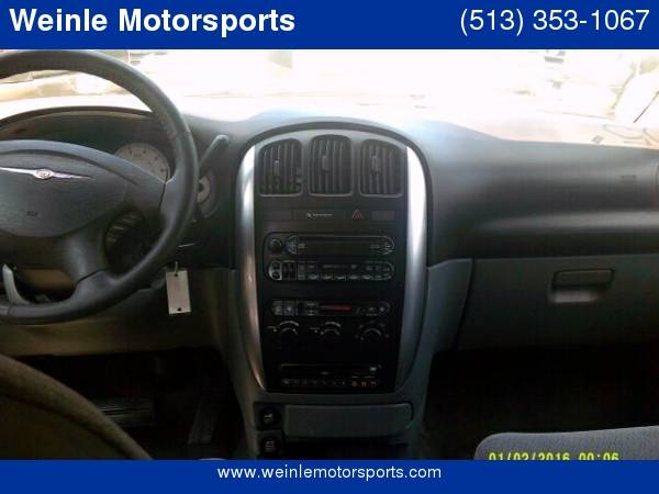 2005 Chrysler Town & Country Touring **ZERO DOWN FINANCING... for sale in Cleves, OH – photo 12