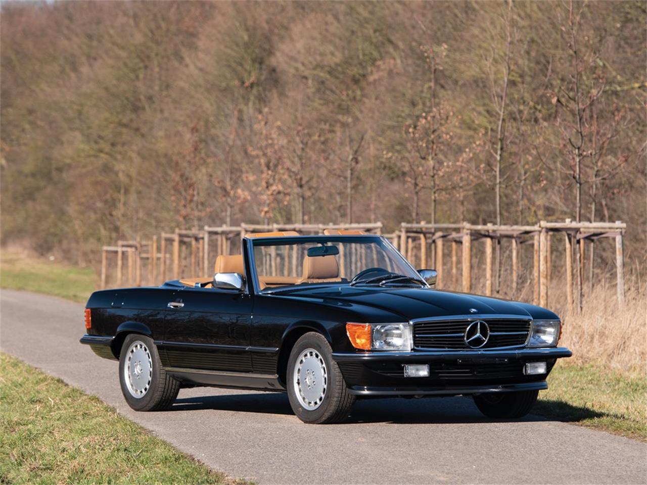 For Sale at Auction: 1988 Mercedes-Benz 560SL for sale in Essen, Other – photo 2
