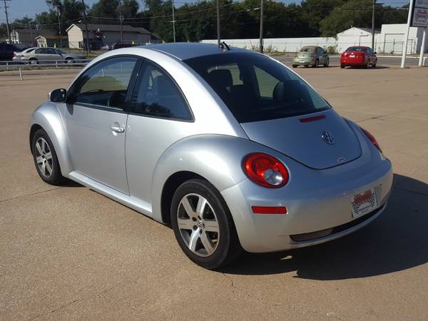 2006 Volkswagen Beetle - Auto, Leather, Sunroof!! for sale in Wichita, KS – photo 7