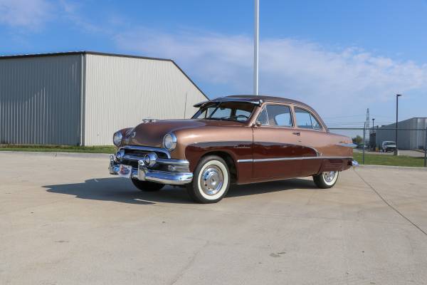 1951 Ford Crestliner for sale in Des Moines, IA – photo 2