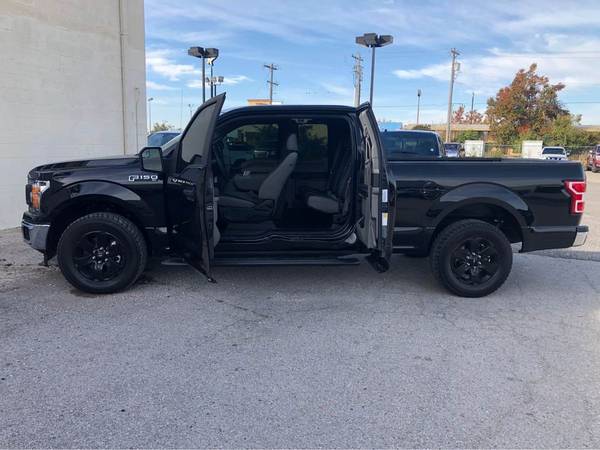 SUPER LOW MILES 2018 Ford F-150 NEW TIRES !!! - cars & trucks - by... for sale in Norman, OK – photo 3
