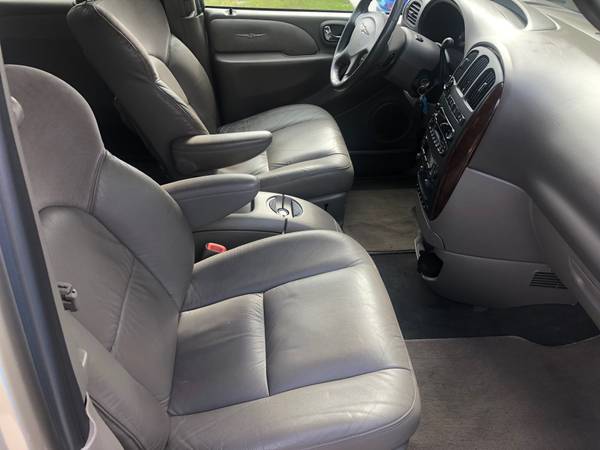 Town and Country Mini Van 100k Miles Power Everything Chrysler Leather for sale in Gainesville, FL – photo 21