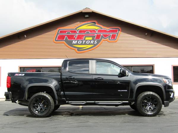 2016 Chevy Colorado LT Z71 Midnight Edition Crew Cab 4x4 - Low Miles for sale in New Glarus, WI – photo 3