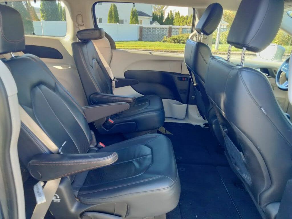 2020 Chrysler Pacifica Touring L FWD for sale in Other, NJ – photo 16