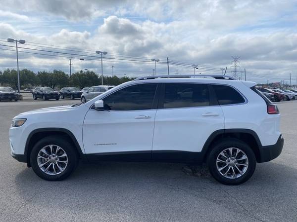2019 Jeep Cherokee 4X4 Latitude Plus - - by dealer for sale in Somerset, KY – photo 12