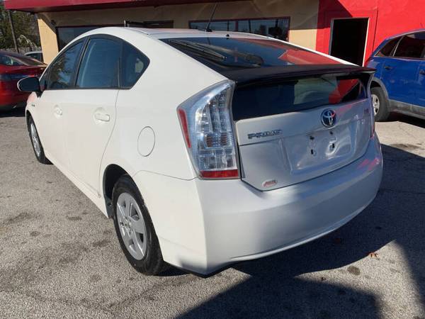 2011 TOYOTA PRIUS HATCHBACK - cars & trucks - by dealer - vehicle... for sale in Tulsa, OK – photo 3