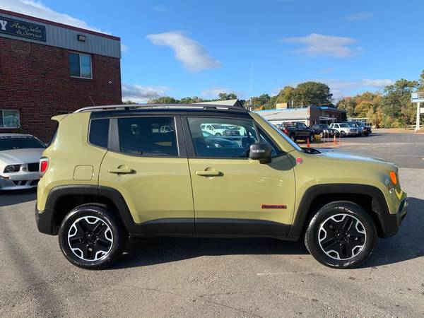 Take a look at this 2015 Jeep Renegade-Hartford for sale in South Windsor, CT – photo 5