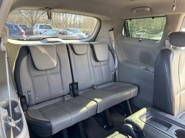 2017 Kia Sedona LX for sale in Fredericksburg, VA – photo 12