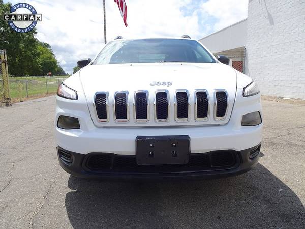 Jeep Cherokee Sport SUV Sport Utility Cheap Grand Bluetooth Used Low for sale in Lynchburg, VA – photo 8