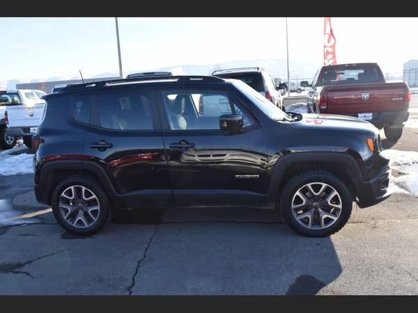 2018 JEEP RENEGADE LATITUDE 4X4 - - by dealer for sale in Yakima, WA – photo 5