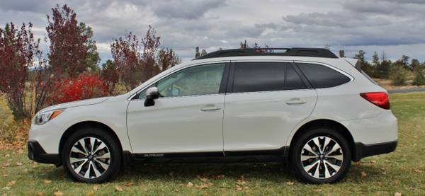 2015 Subaru Outback AWD LIMITED LOW MILES - - by for sale in Redmond, OR – photo 6