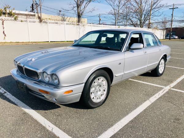 2003 Jaguar XJ8 - cars & trucks - by owner - vehicle automotive sale for sale in Freeport, NY