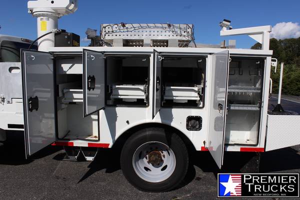 2012 Ford F550 35' Altec Articulating Aerial Bucket Truck Utility Serv for sale in New Bedford, MA – photo 15