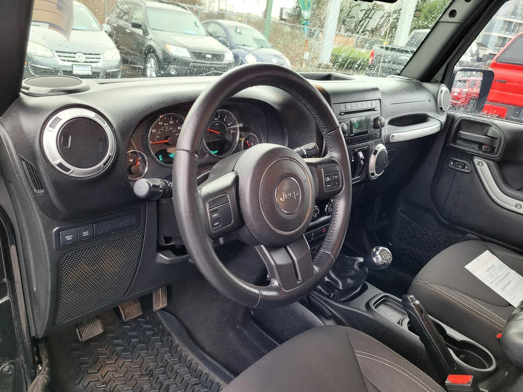 2015 Jeep Wrangler Unlimited Rubicon 4WD for sale in Everett, WA – photo 14
