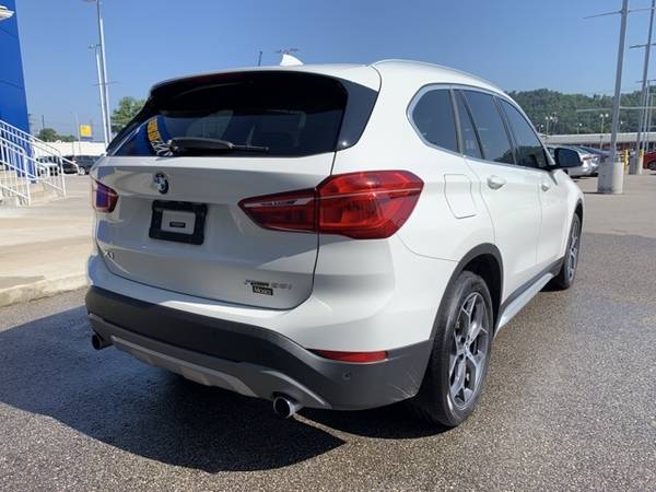 2018 BMW X1 AWD 4D Sport Utility/SUV xDrive28i for sale in Saint Albans, WV – photo 4