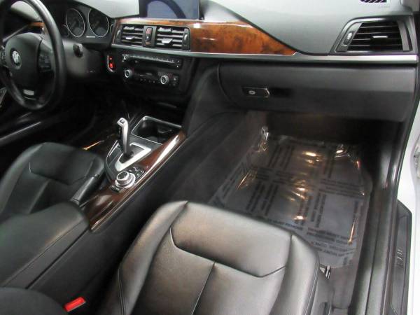 2013 BMW 3 Series 328i xDrive AWD 4dr Sedan - - by for sale in Fairfield, OH – photo 14