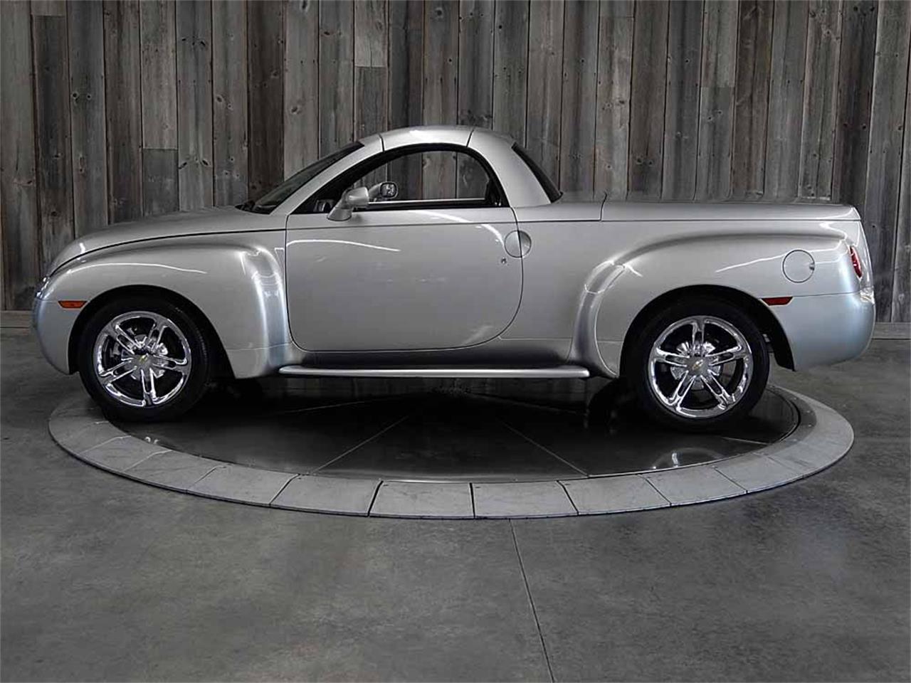 2005 Chevrolet SSR for sale in Bettendorf, IA – photo 3