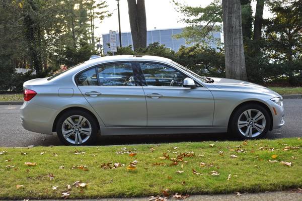 2018 BMW 330i xDrive - - by dealer - vehicle for sale in Great Neck, NY – photo 6