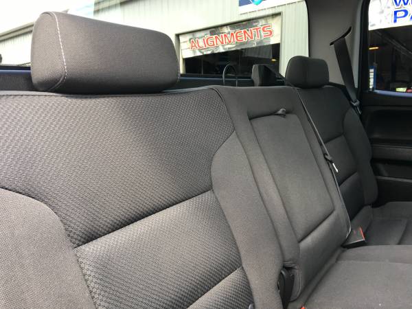 2018 GMC Sierra SLE Crew Cab Only 16K Miles! Certified With Warranty! for sale in Bridgeport, NY – photo 13